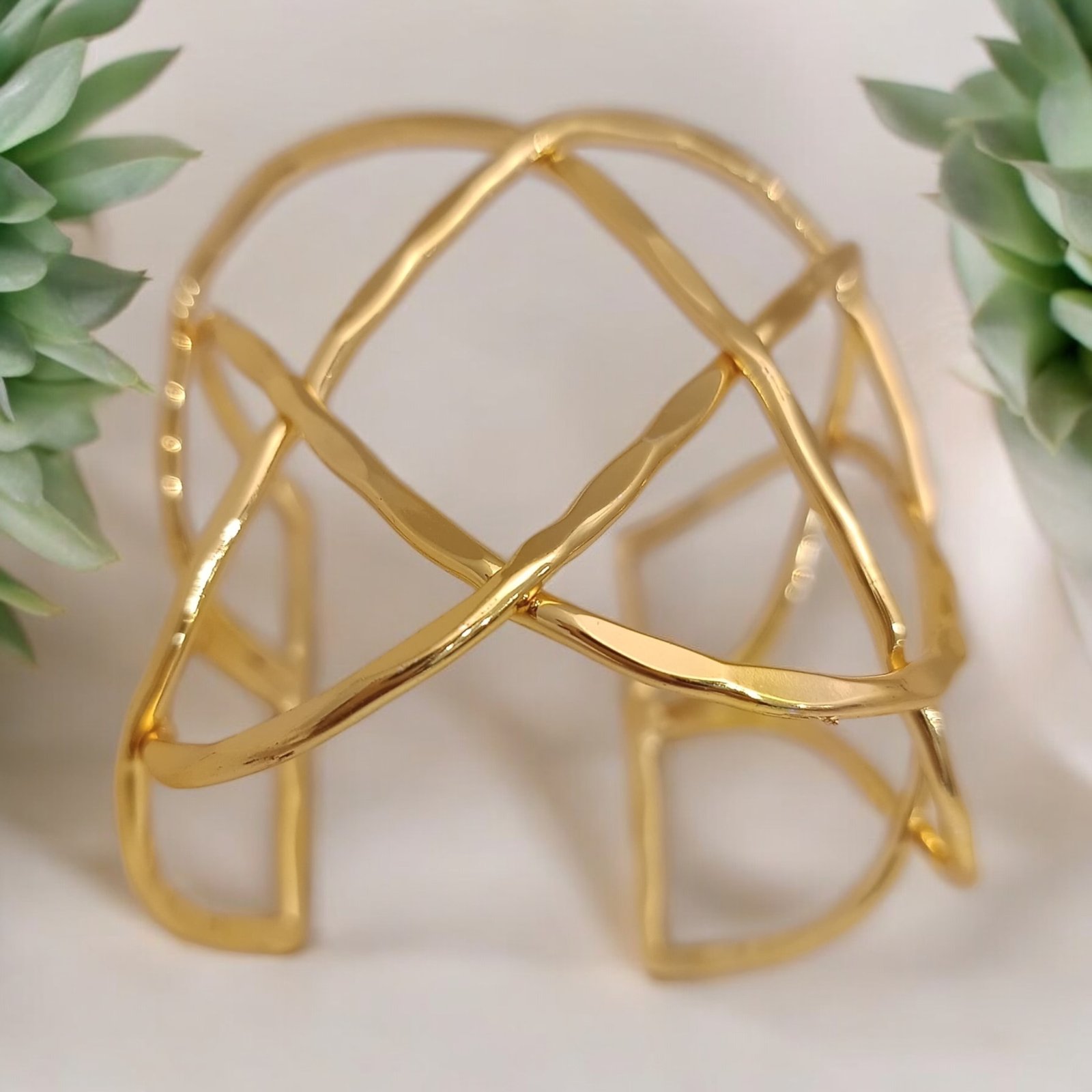 18 Carat - Authentic Stones